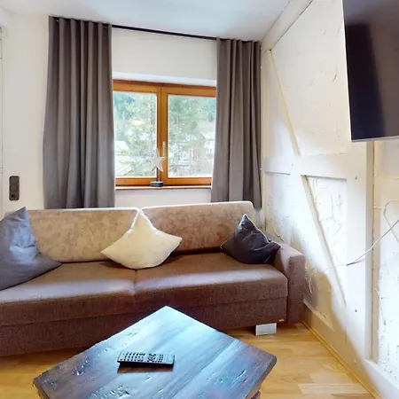 Mabero Penthouse 101 Apartment