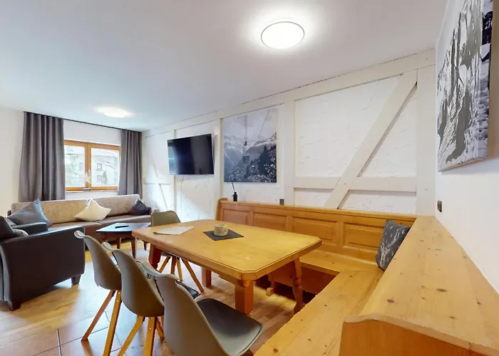 Mabero Penthouse 101 * 젤암제